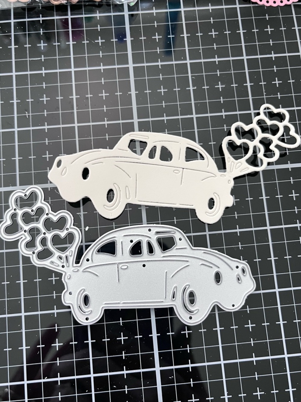 🇺🇸 Heart-Balloon Classic Car Metal Die Cut Set - Silver